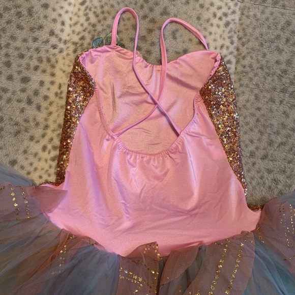 Big beautiful & full tulle tutu dance costume. - Picture 5 of 11